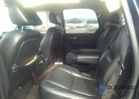 2008 Cadillac Escalade Standard z USA, uszkodzony, nr VIN 1GYEC63878R102494